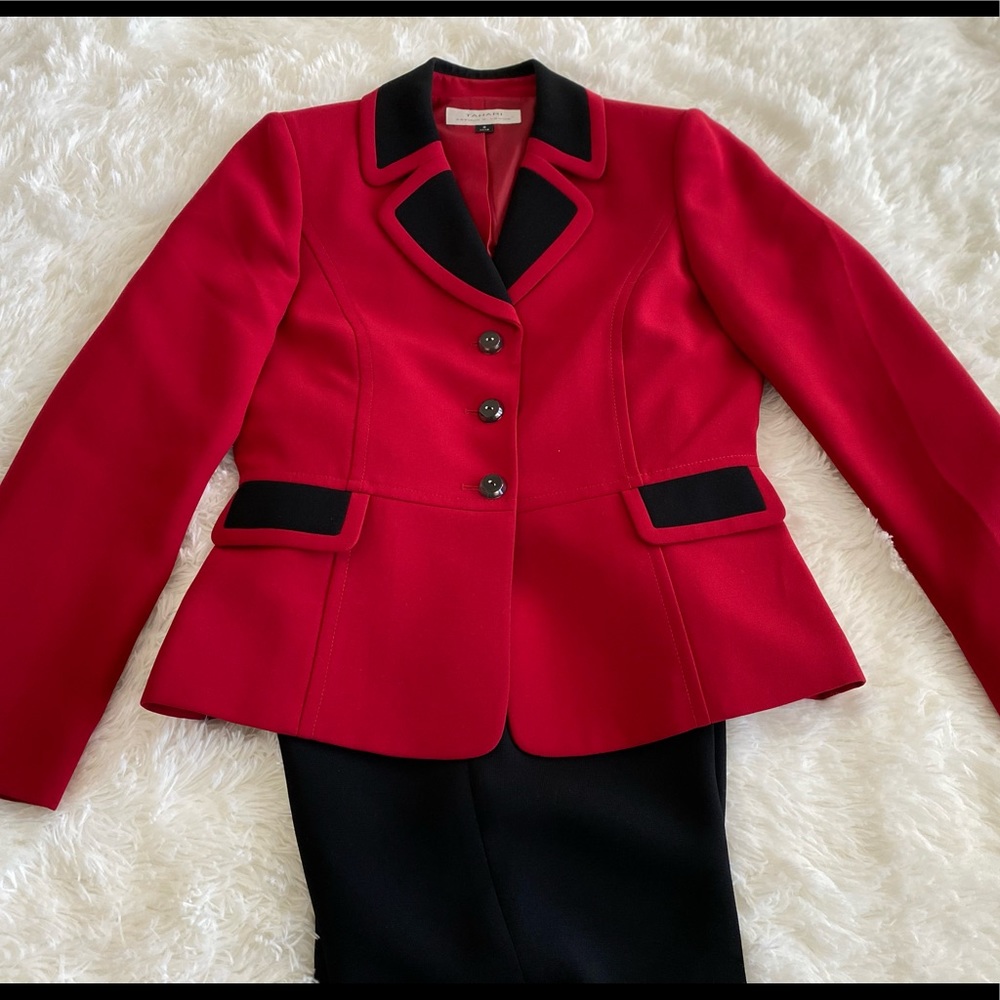 TAHARI Black & Red Pantsuit - Size 8